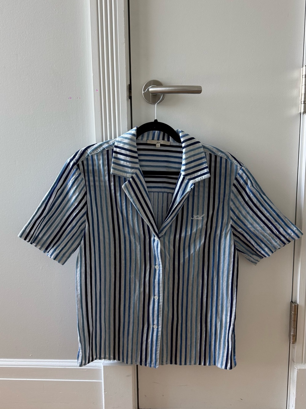 Kith Blue & White Striped Short-Sleeve Button-Down Shirt